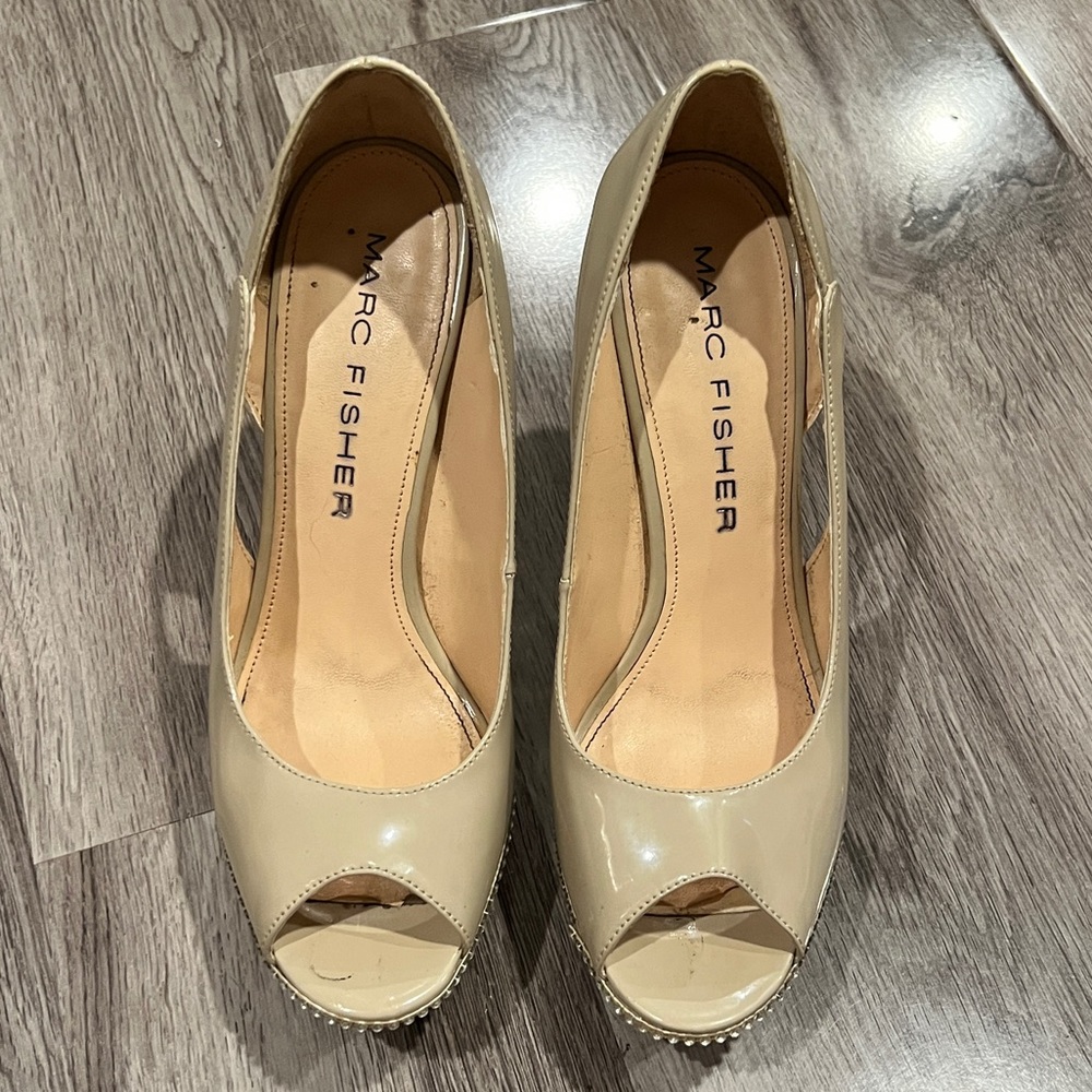 Nude PeepToe Platform heels with Rhinestones